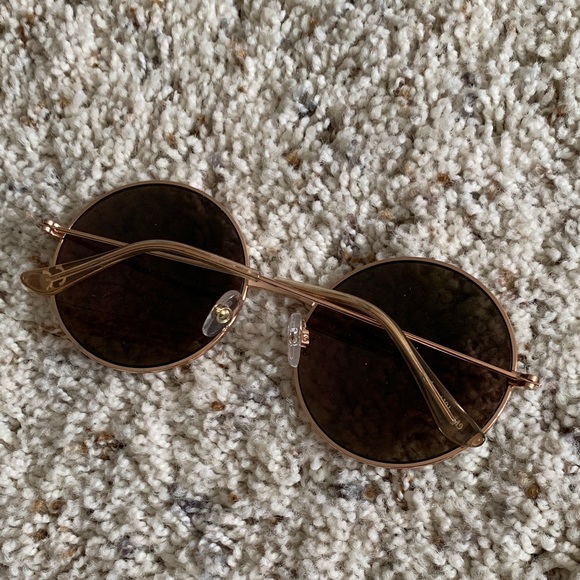 Round Gold Frame Sunglasses with Rainbow Lenses - Picture 2 of 2